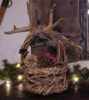 antlerbasket.jpg (56804 bytes)